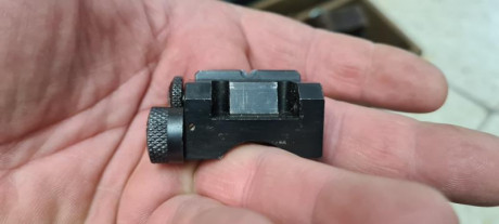 Vendo Alza micrometrica en altura y deriva, con su punto de mira para el Rubin K31, desconozco si vale 00