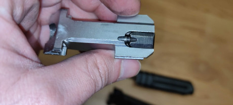 Lo dicho, pongo con gran pesar mi CZ VZ 858 calibre .222R. El rifle esta bastante equipado, como se ve 31