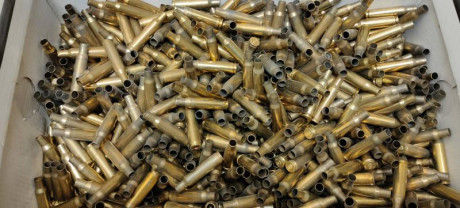 Lo dicho, pongo con gran pesar mi CZ VZ 858 calibre .222R. El rifle esta bastante equipado, como se ve 41