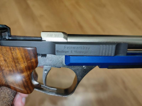 Hola, lo dicho se pone a la venta Feinwerkbau AW 93 Light cal .22Lr, es de mi novia, yo le ayudo a hacer 10