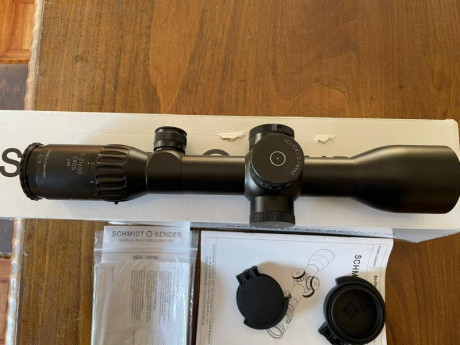 Visor schmidt bender Exos 3-21x50 estado como nuevo. Con tapas caja pepeles garantía etc. Reticula 11 01