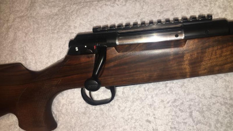 Por exceso de armas que no uso pongo a la venta esta maravilla.
El arma que está prácticamente nueva y 01
