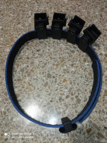 Vendo cinturón con 4 portacargadores Precio 45
Está en Alicante 01