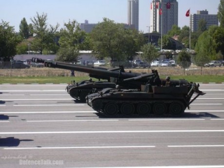 Estube mirando por el foro y no encuentro nada sobre esta máquina.
Parece ser que los alemanes hicieron 60