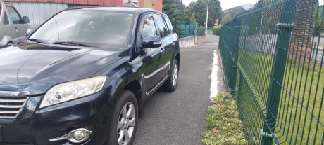 Buenas.
Pongo a la venta mi Toyota del 2011, en su día el más alto de gama.
Recién pintado e ITV pasada.
260000km.
Para 50