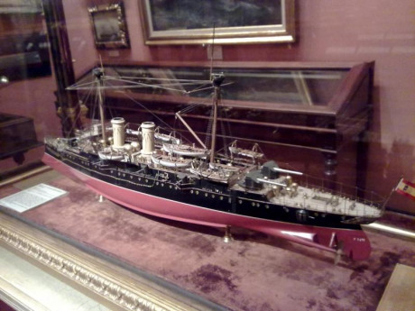 Acabo de visitar el Museo Naval de Madrid.
Como ya sufrimos con el traslado del Museo del Ejército de 62