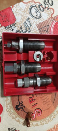 Pongo en venta Astra 300 purito un arma española muy emblemática  entra dais de recarga ,puntas ,casquillos 02