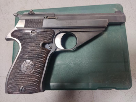 Vendo Pistola Star Modelo FM calibre 22LR con 1 cargador en su caja original. Precio 120€ más portes si 02