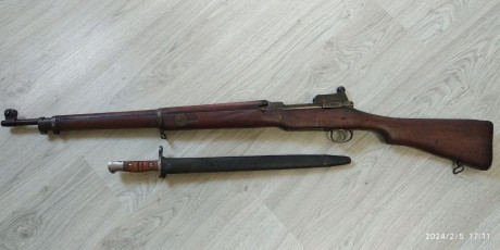 Buenas,

Vendo, completamente inutilizados: 

LEE ENFIELD Nº1 MKIII - Precio: 550€
LEE ENFIELD Nº4 MKI 10