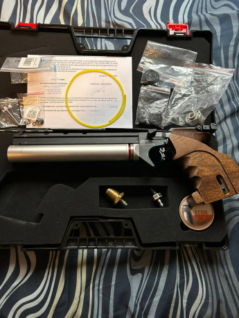 Se vende Acea Snowpeak PP20,
pistola de aire comprimido de 4,5, de cacha media y recién revisada, incluye 01