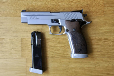 ** VENDIDA**

Buenas a todos,

voy a dejar el Tiro y voy a ir vendiendo mis cuatro armas cortas, de momento 02