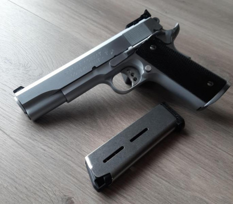 Vendo COLT SPECIAL COMBAT GOVERNMENT calibre .45 en perfecto estado, como nueva, pues no ha sido disparada 00