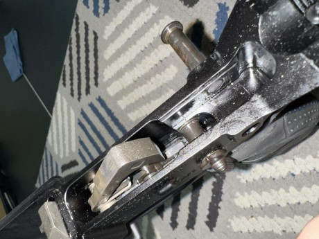 Hola, vendo mi AR-10 del 6.5 creedmoor diamondback.
Está nueva, ha tirado 3 cajas si llega.
Viene con 82