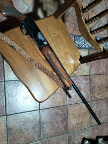 escopeta browning 2000 , en muy buen estado , funcionando perfectamente , el arma esta en Asturias y el 00