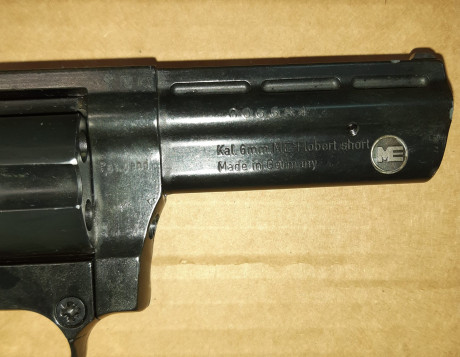 Revolver sistema Flobert cal. 6mm marca ME fabricación alemana guiado en AE, doy tres cajas de 100 unidades 00