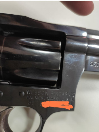 Se vende revolver wesson 357 guiado en A, 300€ euros más portes tienen la culpa, no es mío en caso de 02