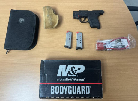 Vendo Bodyguard guiada con A
Esta nueva, una vez usada únicamente. Completamente nueva 
Contiene:
Dos 02