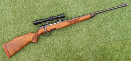 Vendo este fantástico rifle Steyr Mannlicher modelo M en calibre 30.06 con doble gatillo al pelo, cañón 52
