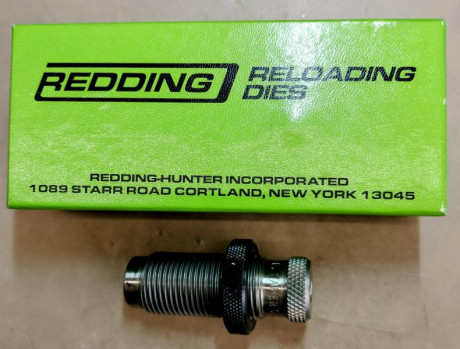:Zeb: Vendo TAPER CRIMP DIE. REDDING 85158 del calibre .32S&WL. 
Prácticamente sin uso. 
Precio 40€. 01