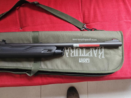 Se vende esta joya con tan solo  8 disparos , completamente nueva ,impecable , su precio 900 euros preferiblemente 00