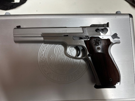 Hola, vendo SMITH & WESSON, de Performance Center,  modelo 952-2 de seis pulgadas, se acompaña de 20