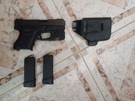 Se vende glock 26 de 3° generación. Guiada en A tiene pocos disparos. Ha sido principalmente usada en 00