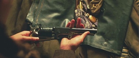  5GkAH7IUWOE&feature=related 

Ya sólo por las armas que salen merece la pena ir, sobre todo por el 70