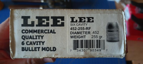 Buenas compañeros vendo 4 turquesas con muy poco uso

356-125 marca lee   ..40€  VENDIDA 
390 marca lee 11