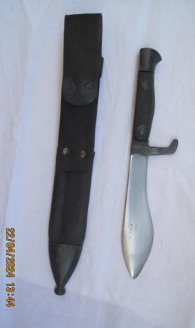 -- SE VENDE: 

-- Cuchillo COES -- FNT, fabricado en la Fábrica Nacional de Toledo, de dotación como cuchillo 10