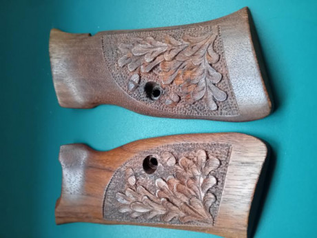 Vendo cachas madera, personalizadas,  están prácticamente nuevas y válidas para CZ 75 B, precio 50 € 02