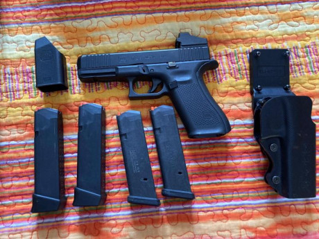 Por cambio de proyecto vendo: 

Glock 17 5G calibre 9mm 

Punto Rojo Shield SMS 8 MOA DOT (Factura de 02