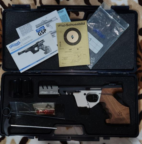 Se vende Walther gsp expert 22lr. Con 2 cargadores, uno de ellos con botón expandido para que quede abierta 02