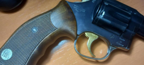 Pongo a la venta este revolver de la marca francesa de sobras conocido por todos. Este revolver es un 00