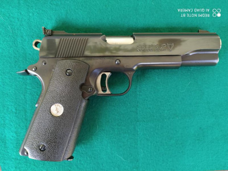   Buenas tardes

Pongo en venta una pistola Colt Gold Cup National Match en calibre 45 ACP. 

La pistola 02