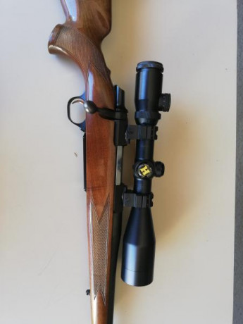 Se vende browning A-Bolt en el magnifico calibre 270WSM. El rifle viene con un visor Hakko 2,5-10x50 y 02