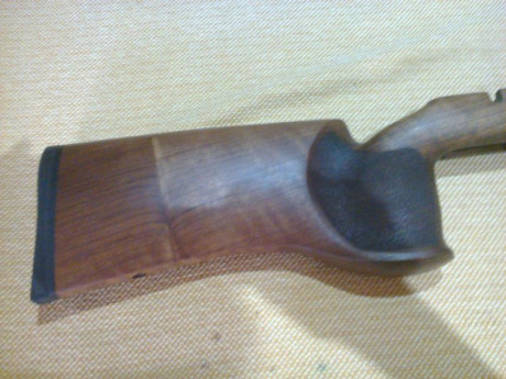 Vendo la culta original de la carabina CZ Varmint mtr calibre .22 LR. En perfecto estado.
Precio: 180 02