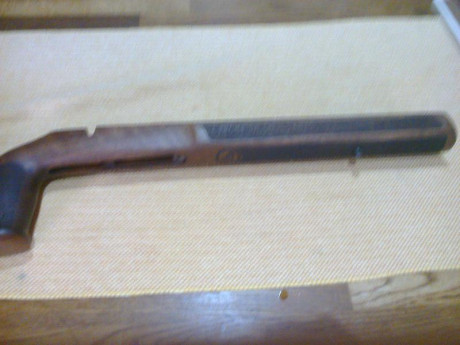 Vendo la culta original de la carabina CZ Varmint mtr calibre .22 LR. En perfecto estado.
Precio: 180 01
