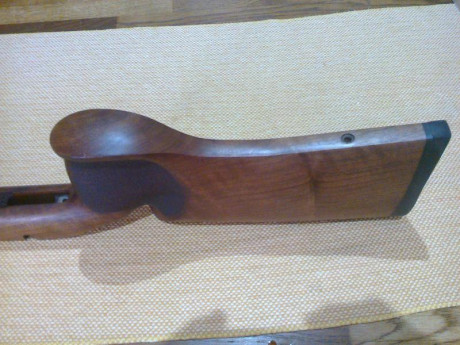 Vendo la culta original de la carabina CZ Varmint mtr calibre .22 LR. En perfecto estado.
Precio: 180 10