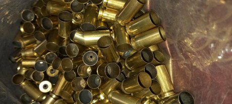 Dispongo de 500 vainas calibre .40 
Varias marcas. 
Pasadas por tumbler, recalibradas, desempistonadas 00