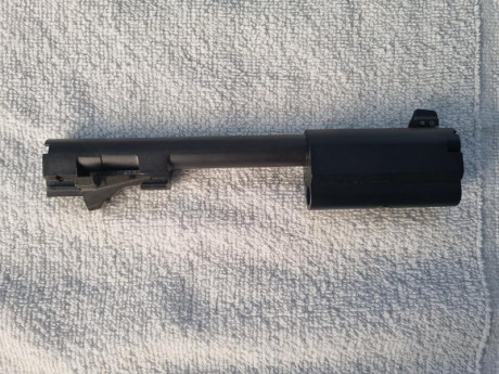 Vendida BERETTA 92 del calibre 9x19 mm. en buen estado con kit de 7 1/4 de pulgadas según  me contaron 10