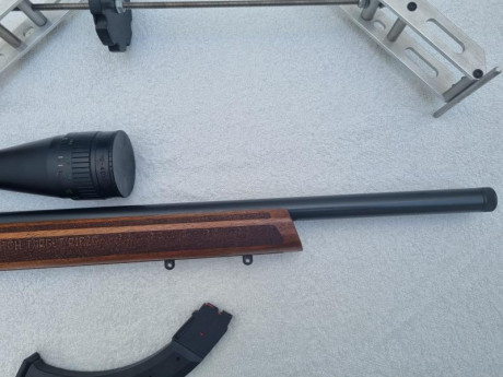 Vendo carabina CZ 457 VARMINT MTR del 22 lr con unos 500 disparos (de reestreno) con dos cargadores uno 01