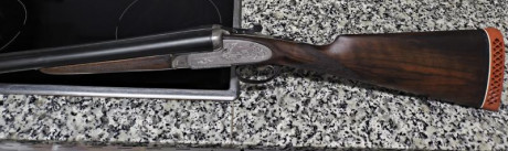 Se vende paralela expulsora, Hnos Crucelegui 2 gatillos 3* y 1*. Pletina larga. Segunda mano.Impecable,tanto 02