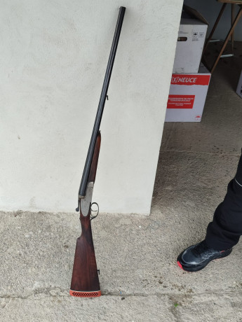 Se vende paralela expulsora, Hnos Crucelegui 2 gatillos 3* y 1*. Pletina larga. Segunda mano.Impecable,tanto 00