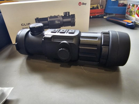 Vendo monocular termico clip-on infiray CH50 V2, estado excelente, usado en algunas esperas, lleva todo 00