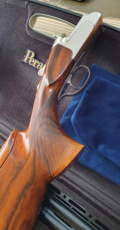 Perazzi modelo MX8 Trap calibre 12, longitud de cañón 75 cm , dos y una estrellas fijas , Banda/Solista 02
