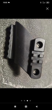 Vendo el accesorio con tres raíles picatini para colocar en la carabina Beretta cx4 storm, para poner 00