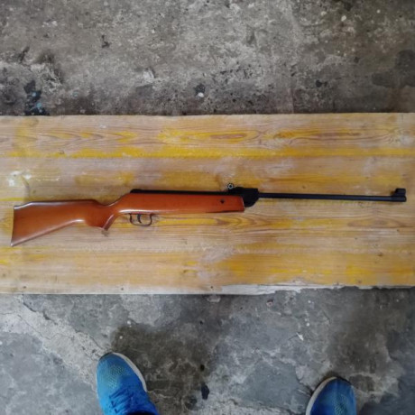 Hola pues eso que vendo esta carabina Norica mod.61 cal. 4.5. La carabina esta estupenda como nueva de 02