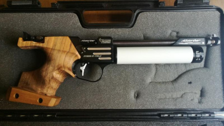 Vendo Pardini K12 de mi nieto en excelente estado, cacha talla S, una campeona ideal para jóvenes con 02