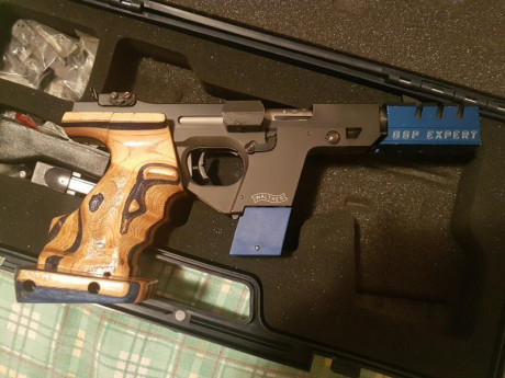 Vendo esta maravillosa arma poco usada del cal 32,cacha talla m, tiene recoge vainas , la tengo en mallorca, 00