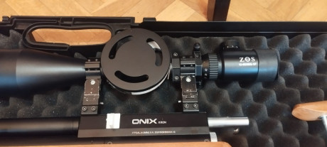 Vendo equipo carabina Onix Kron del 4,5 , visor Zox  10-40x60, botella 300 bares 7Litros  con su racord 12